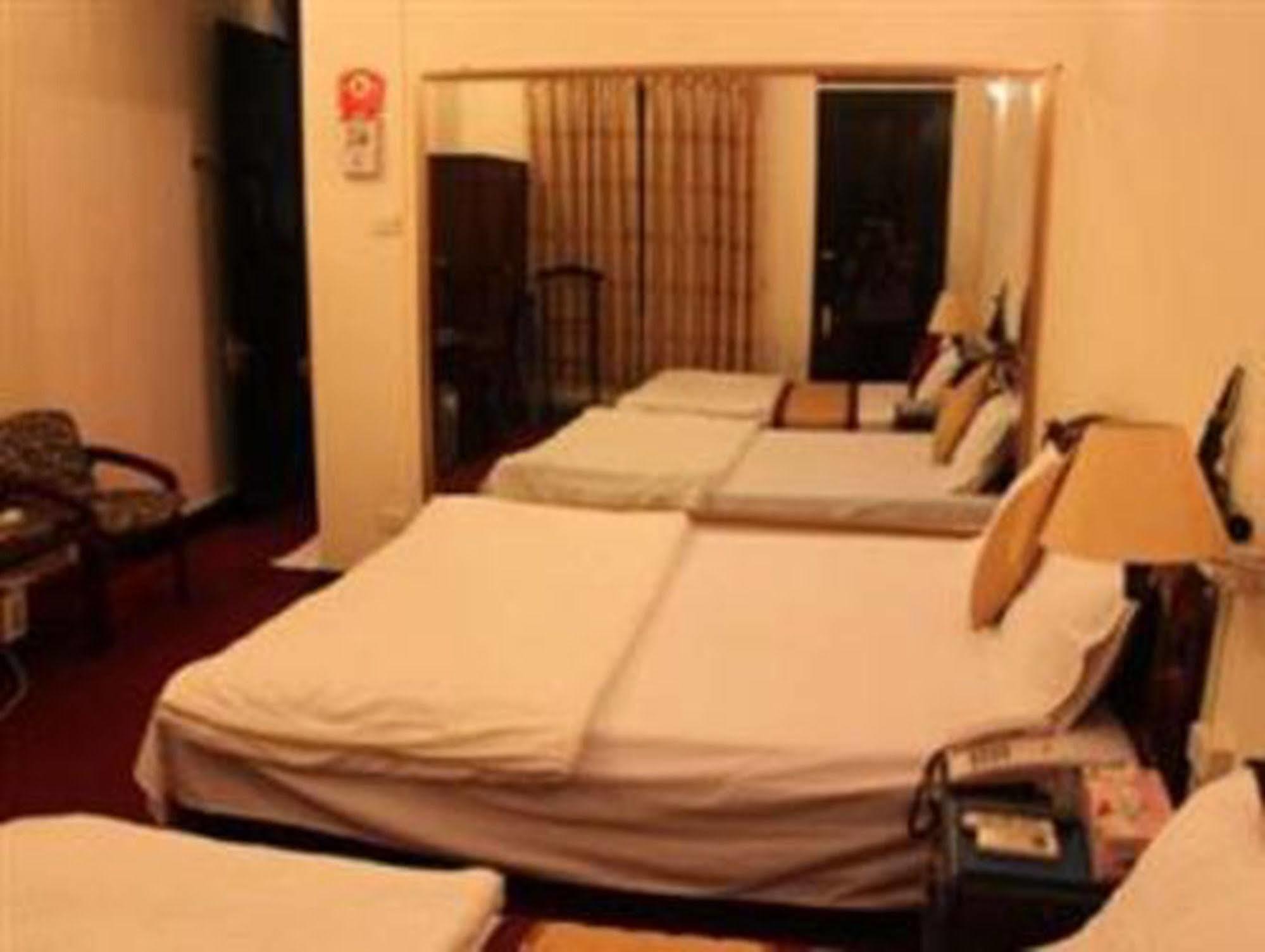 A25 Hotel - 12 Liên Trì Hanói Exterior foto
